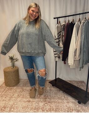 Oversized Washed Gray Crewneck Sweatshirt